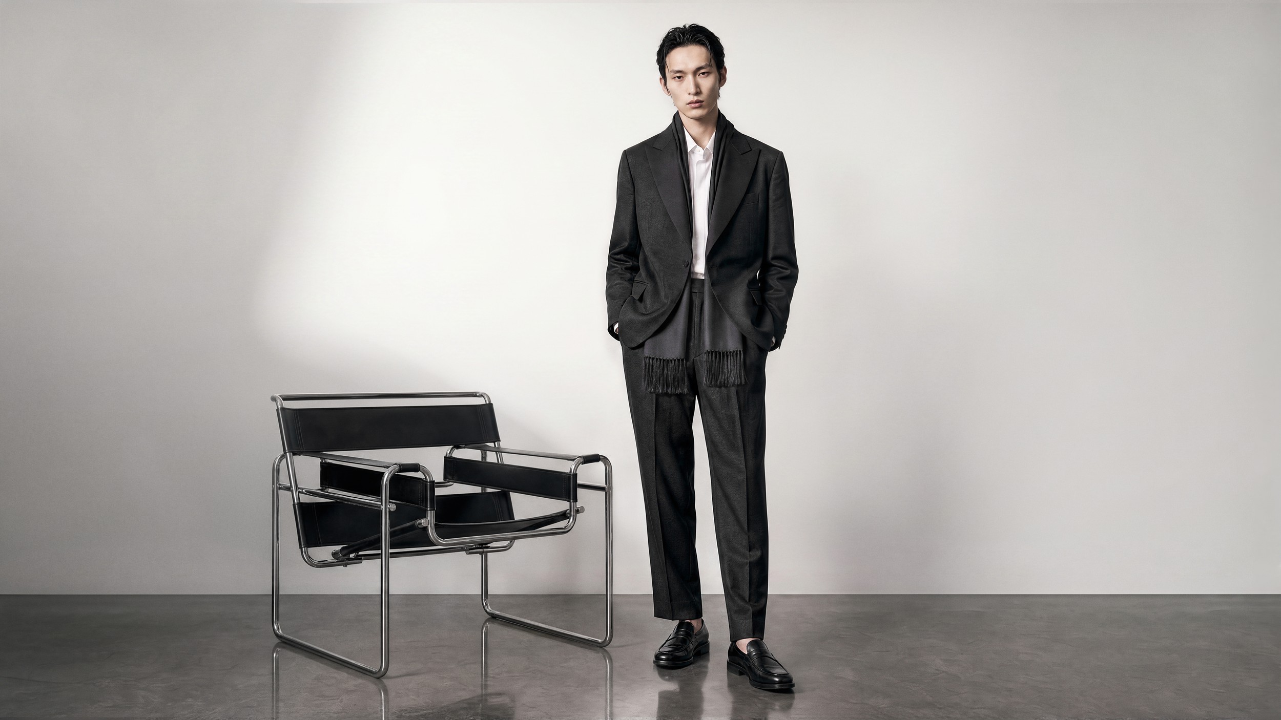 kathrin-hohberg-kilgour-26-campaign-roger-rich-01