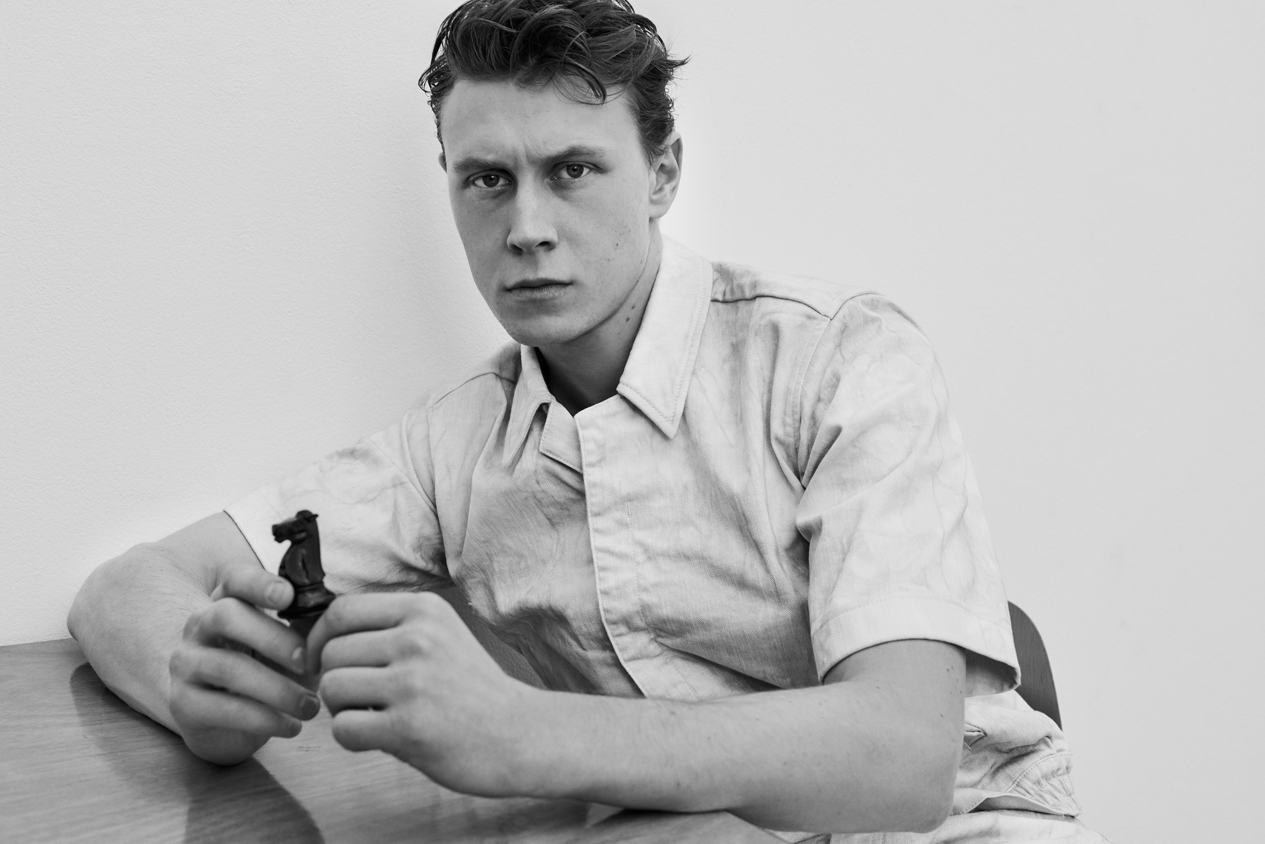 kathrin-hohberg-zoo-magazine-66-george-mackay-roger-rich-02
